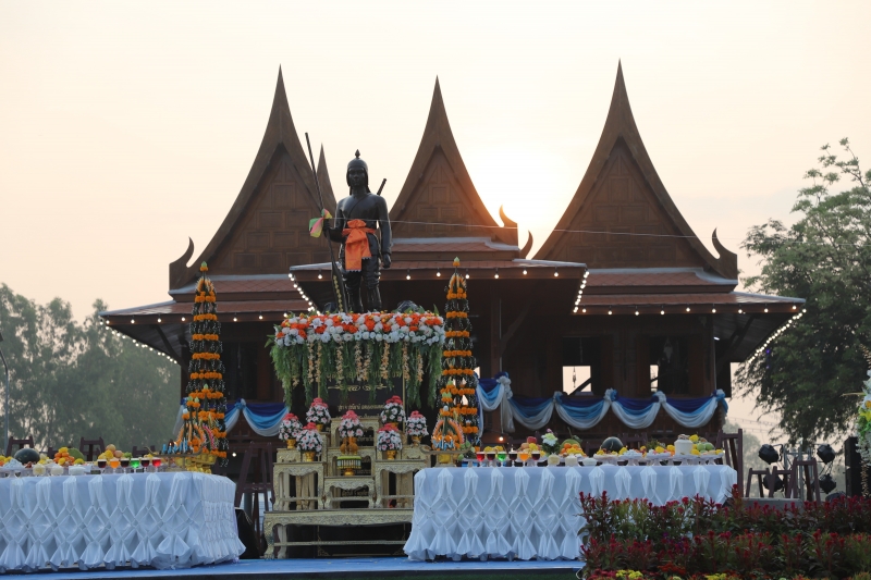 พิธีสดุดีคนดีศรีแผ่นดินถิ่นนรสิงห์ 